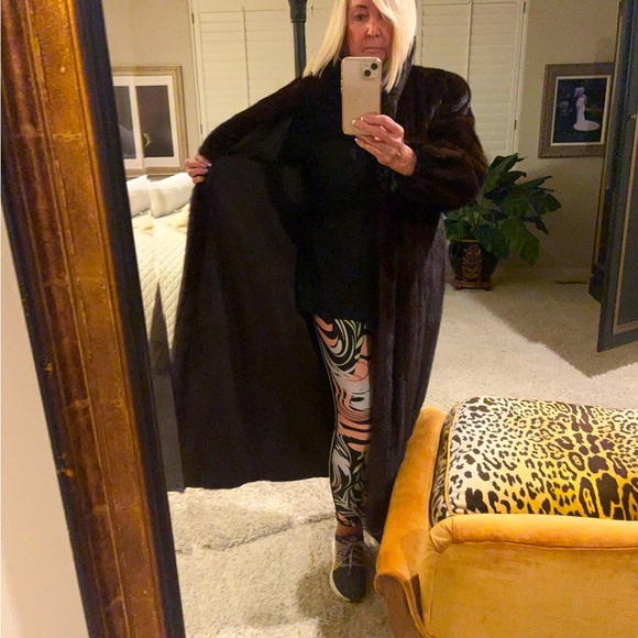 Full length mink - Picture 3 of 4